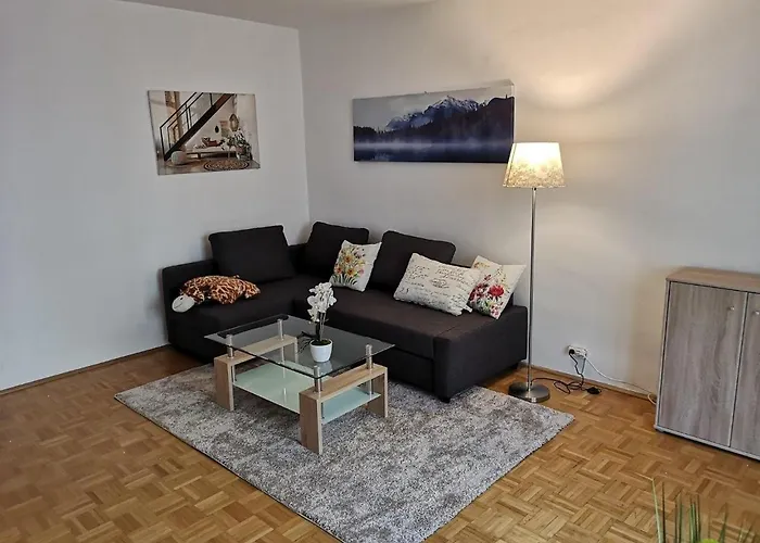 Hidden Gem By Jr City Apartments